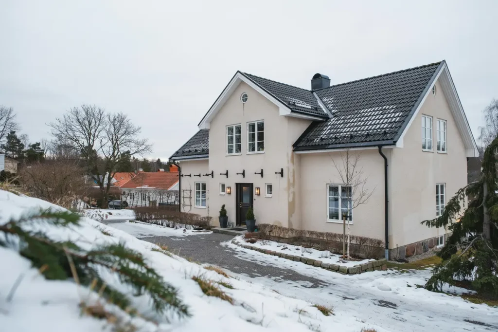 sn rasskydd p taket s v ljer du r tt l sning f r villa entr och g ngv gar
